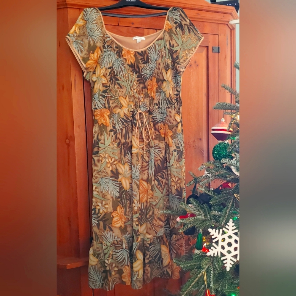 Dressbarn Midi Pleated Dress, Wrinkle Resistant,  Easy Care, Size 18